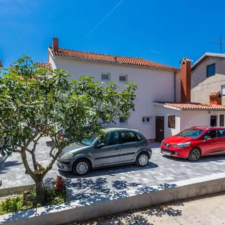 Apartman Spacious Two Sis In With Terrace 1 *