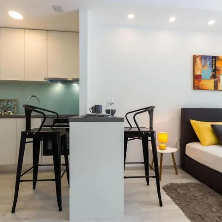 Apartman Spacious Two Sis In With Terrace 1 Zadar