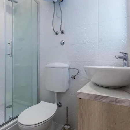 Apartman Spacious Two Sis In With Terrace 1 *